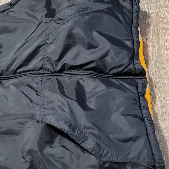 Men Like New Polar Gear reversible yellow & black Vest pocket is carrying bag LG - Picture 6 of 16